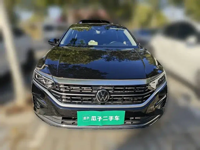 Volkswagen Passat — Фото автомобиля 2