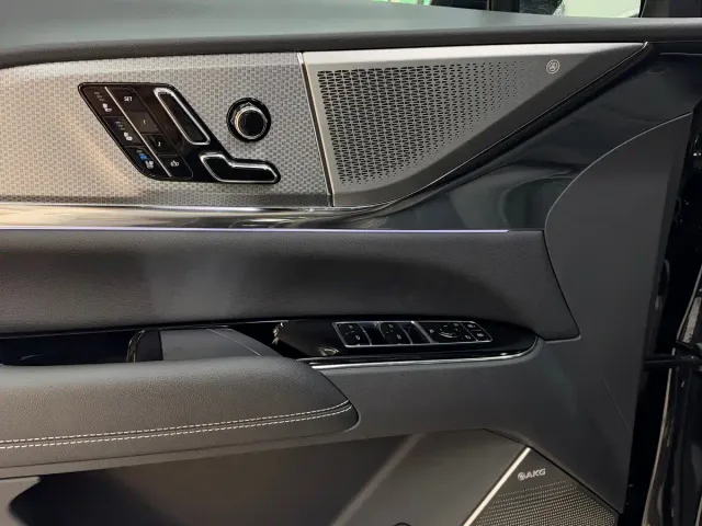 Cadillac XT5 — Фото автомобиля 12