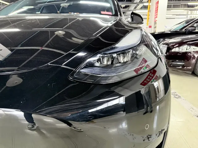 Tesla Model Y — Фото автомобиля 9