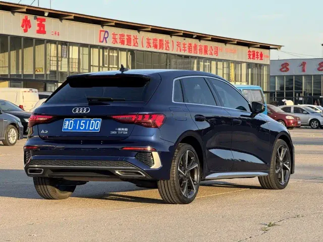 Audi Audi A3 2022 Sportback 35 TFSI Progressive Elegance — Фото автомобиля 5