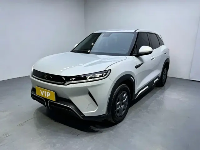 Фотография автомобиля — BYD Yuan UP