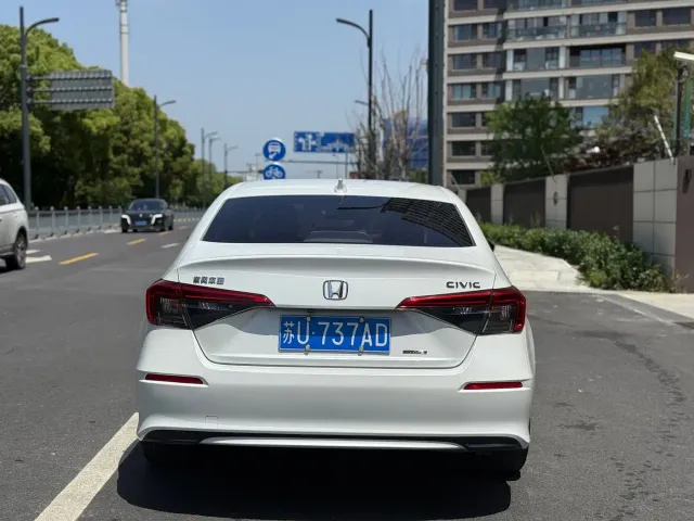 Honda Civic — Фото автомобиля 6