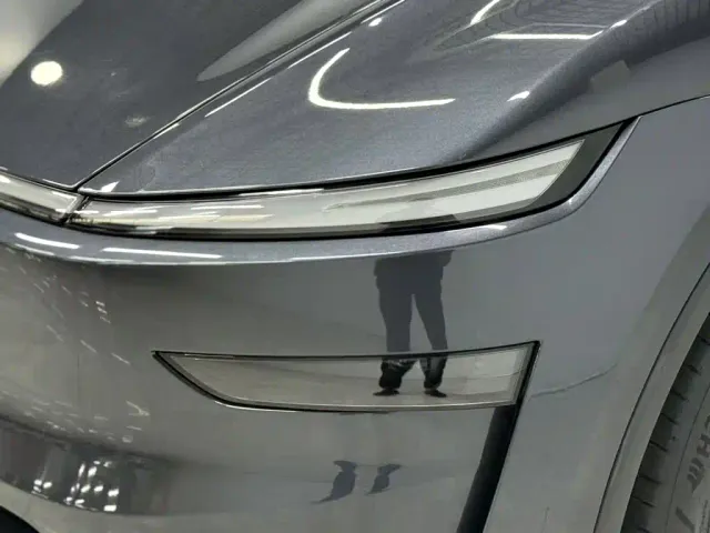 Tesla Model Y — Фото автомобиля 22
