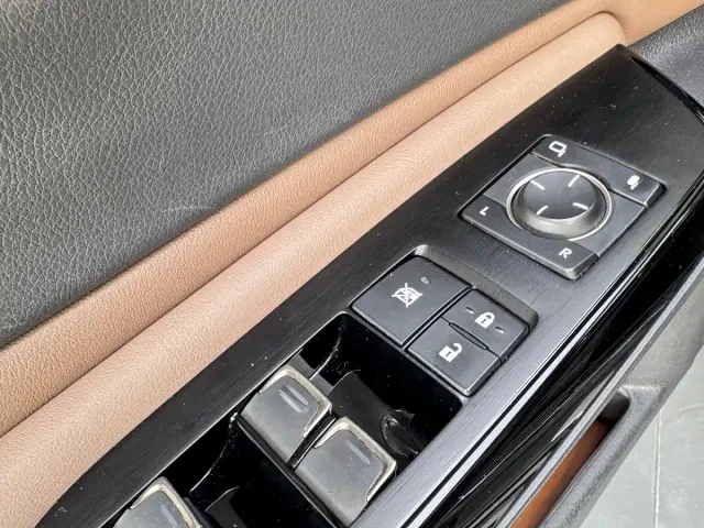 Lexus ES — Фото автомобиля 18