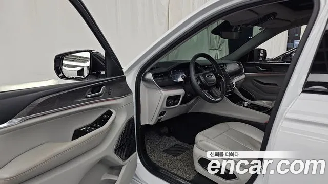 Jeep Cherokee WL — Фото автомобиля 15