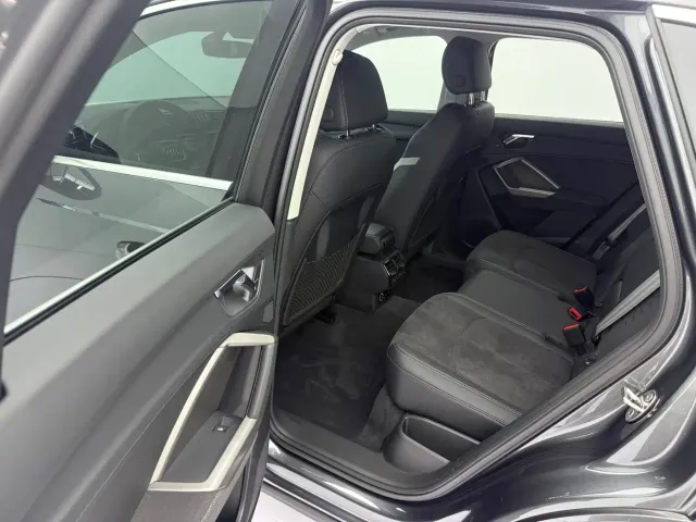 Audi Q3 — Фото автомобиля 15