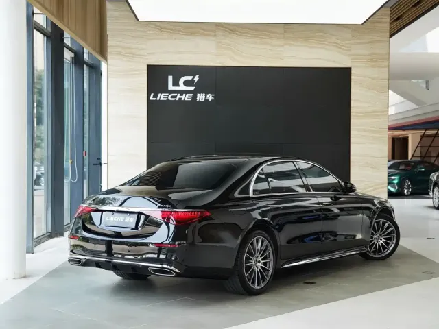 Mercedes-Benz S-Class — Фото автомобиля 19