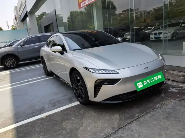 Dongfeng eπ 007 — Фото автомобиля 3