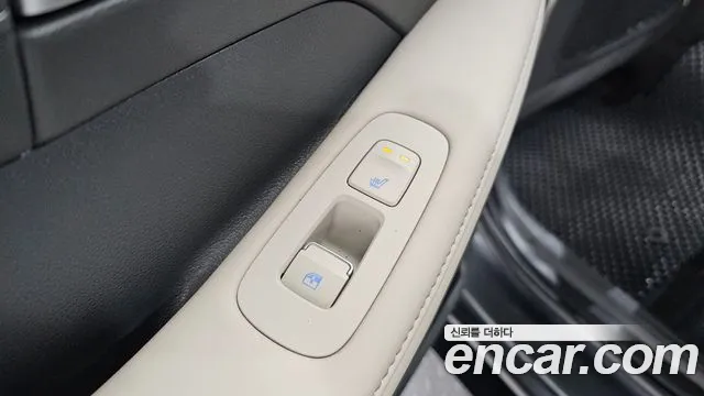 Hyundai Sonata Inspiration — Фото автомобиля 17