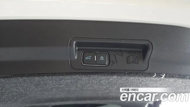 Ford Explorer Explorer 6 поколение 3.0 Platinum 4WD — Фото автомобиля 20
