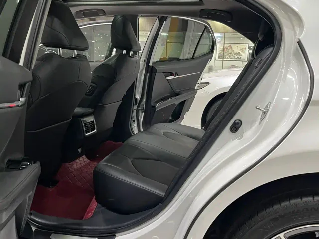 Toyota Camry 2023 2.5G Luxury Edition — Фото автомобиля 6