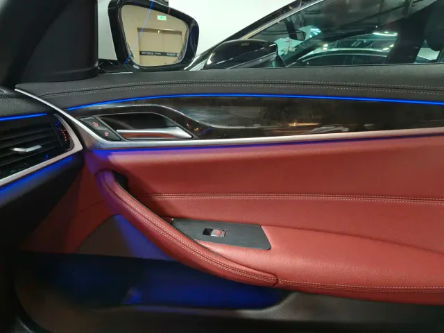 BMW 5 Series — Фото автомобиля 9