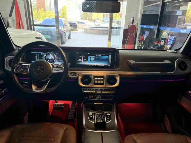 Mercedes-Benz G-Class — Фото автомобиля 8