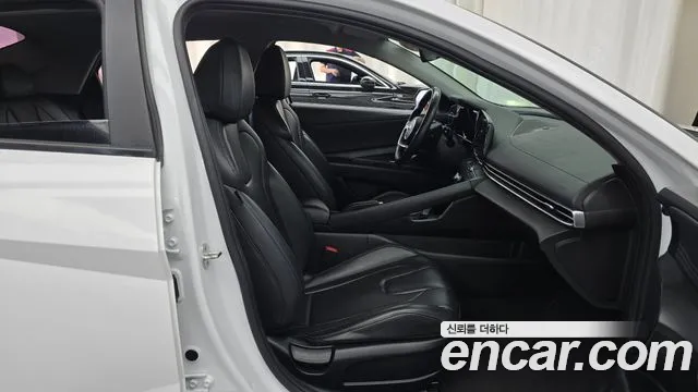 Hyundai AVANTE Avante (CN7) — Фото автомобиля 11