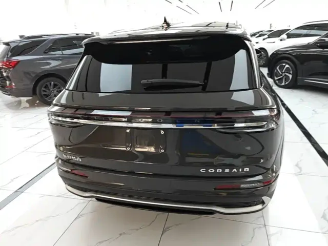 Lincoln Corsair — Фото автомобиля 5