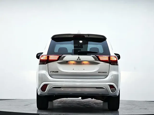 Mitsubishi Outlander — Фото автомобиля 6