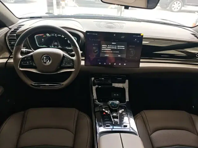 BYD Han — Фото автомобиля 9