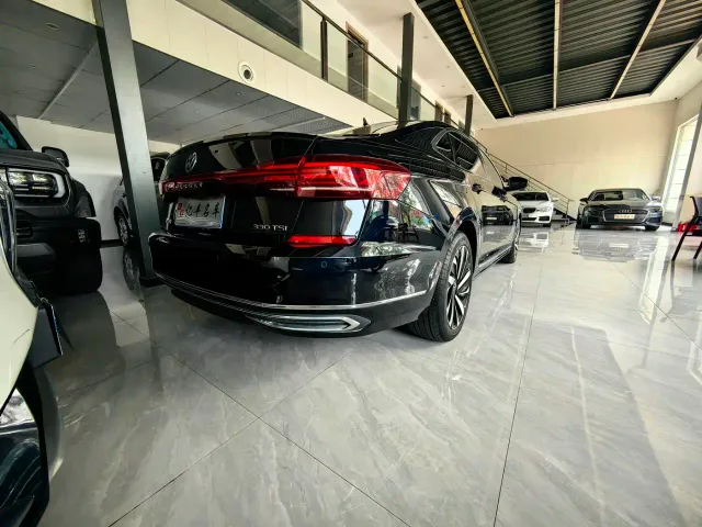 Volkswagen Passat 2022 330TSI Starlight Elite Edition — Фото автомобиля 6
