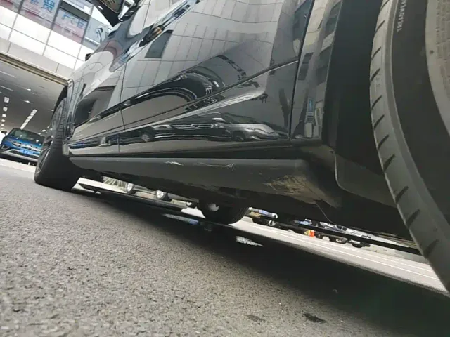 Li Auto L9 — Фото автомобиля 21