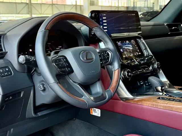 Lexus LX — Фото автомобиля 6