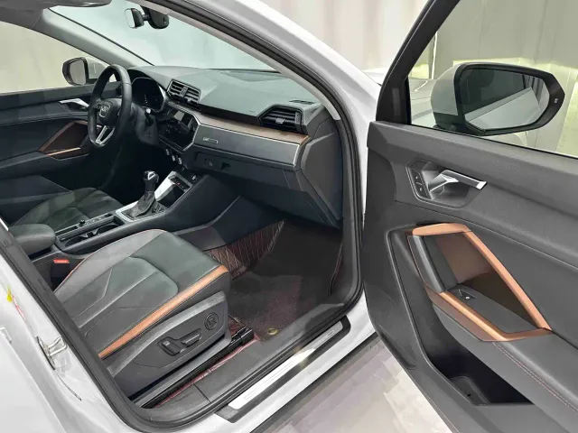 Audi Q3 — Фото автомобиля 19