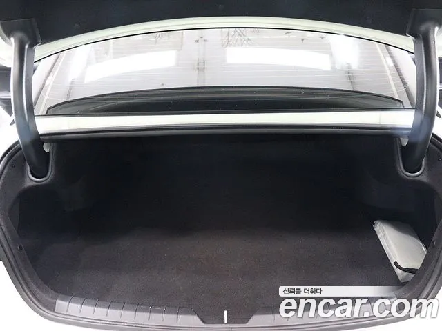 Kia K5 Новый K5 3 поколение 2.0 LPi(Для проката) — Фото автомобиля 5