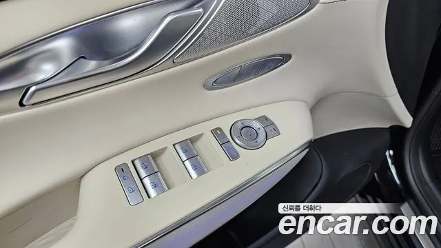 Genesis GV70 — Фото автомобиля 29