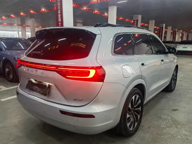 Aito M7 — Фото автомобиля 4