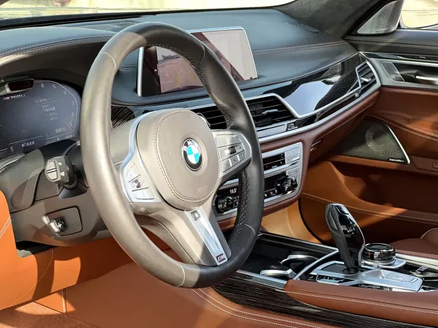 BMW 7 Series — Фото автомобиля 17