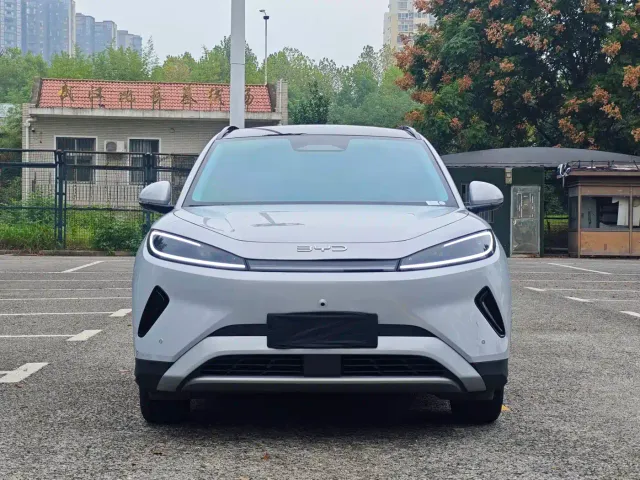 BYD Sealion 05 EV — Фото автомобиля 2