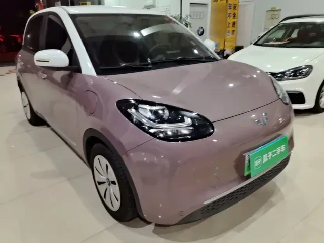 Wuling Bingo — Фото автомобиля 3