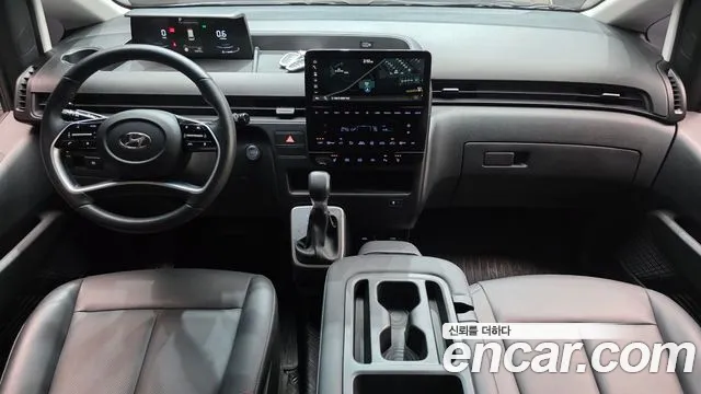 Hyundai Staria — Фото автомобиля 10