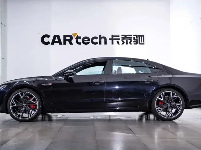 Audi A7L — Фото автомобиля 9