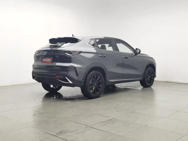 Changan X5 Plus — Фото автомобиля 2