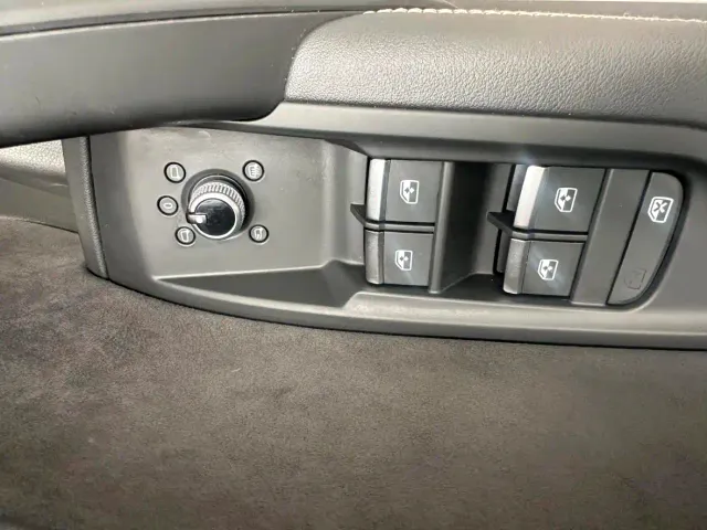 Audi Q5L Sportback — Фото автомобиля 4