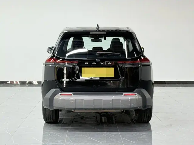 Toyota RAV4 — Фото автомобиля 5