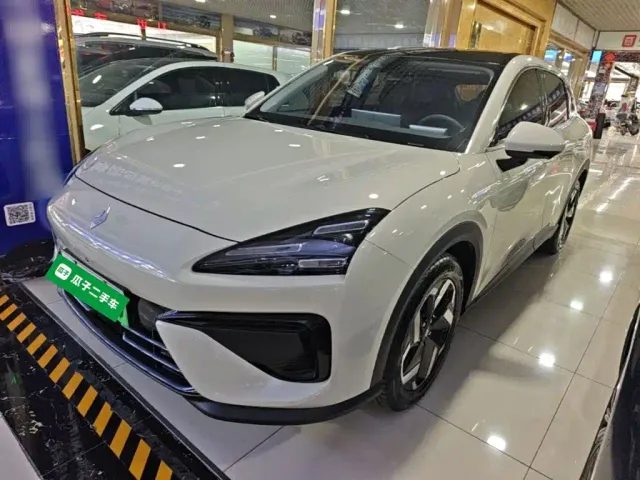 Фотография автомобиля — Baojun Yunhai