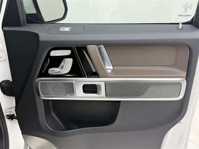 Mercedes-Benz G-Class — Фото автомобиля 21