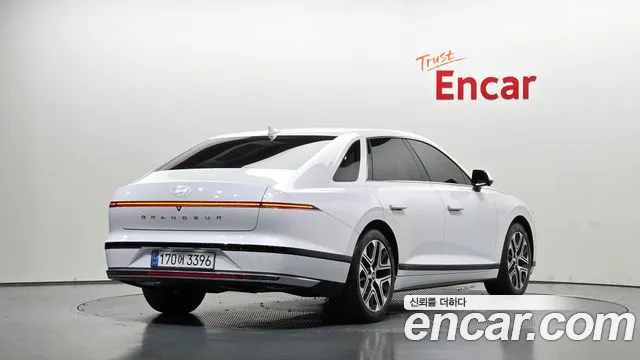 Hyundai Grandeur GN7 — Фото автомобиля 2