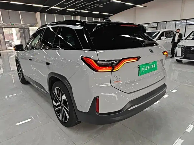 Nio ES6 — Фото автомобиля 4