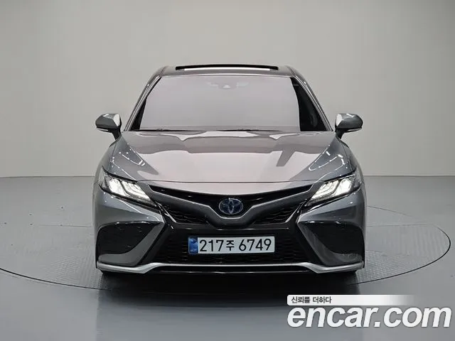 Toyota Camry — Фото автомобиля 2