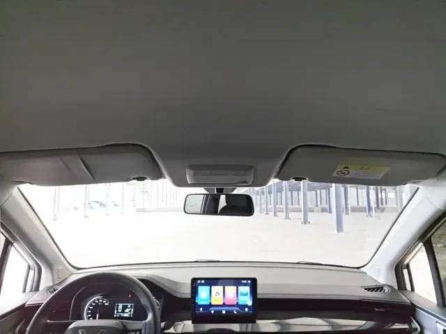 Wuling Jiachen — Фото автомобиля 17