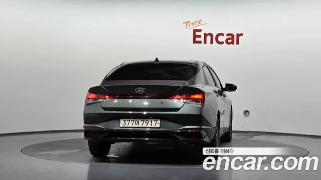 Hyundai AVANTE Avante (CN7) — Фото автомобиля 4