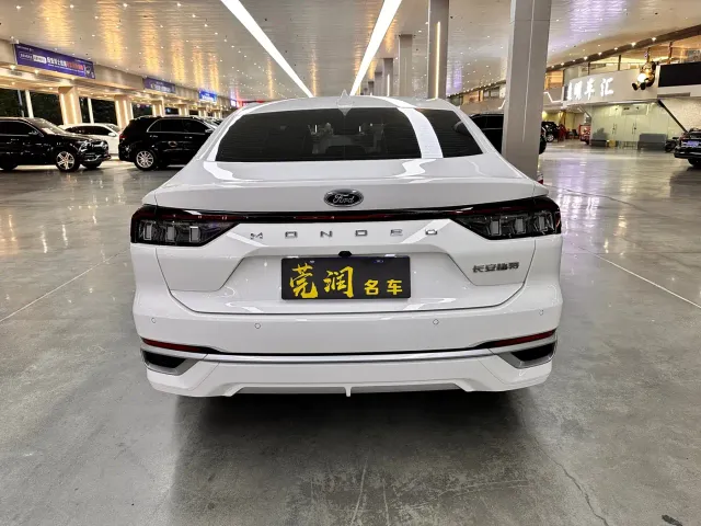 Ford Mondeo — Фото автомобиля 16
