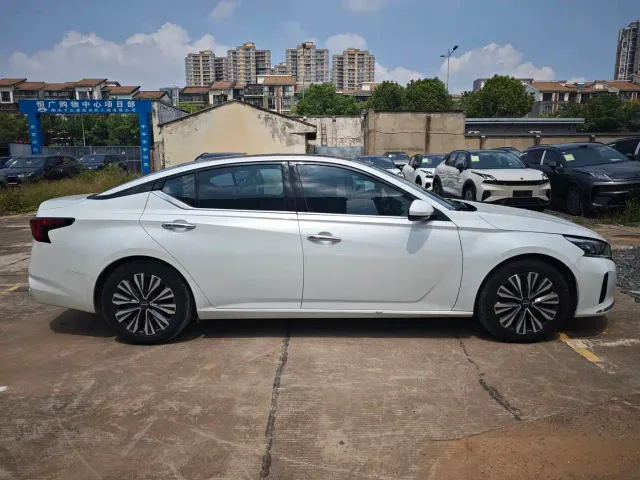 Nissan Teana — Фото автомобиля 7