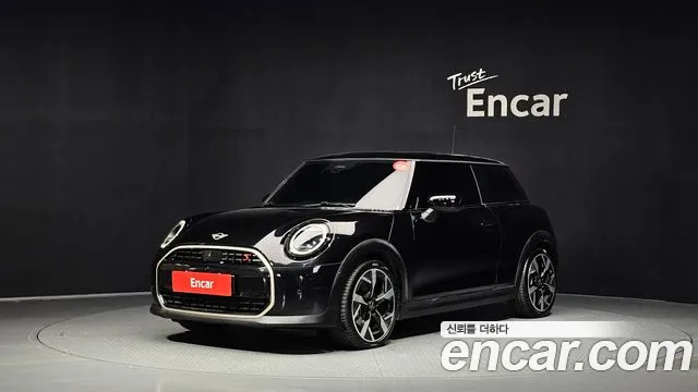 Фотография автомобиля — MINI Cooper 4th Gen