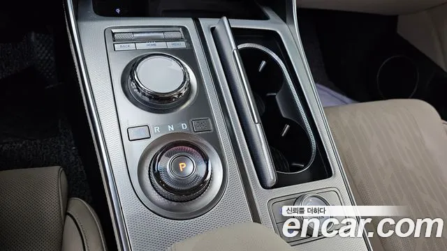 Genesis GV80 2.5T Бензин AWD — Фото автомобиля 9