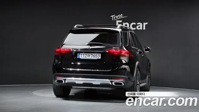 Mercedes-Benz GLE-Class — Фото автомобиля 2