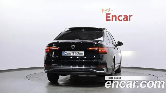 Volkswagen Jetta — Фото автомобиля 4