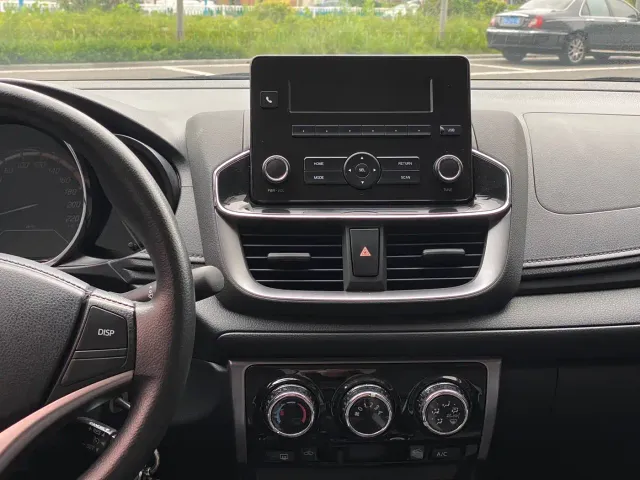 Toyota YARiS L Zhi Xuan — Фото автомобиля 15